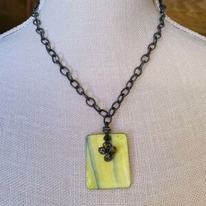 SILPADA Necklace Mother of Pearl Sterling N1133 Lime Green GOOD COND